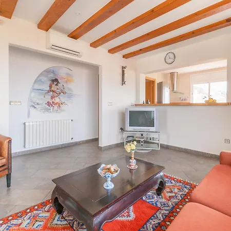 Villa Modern Near Beaches