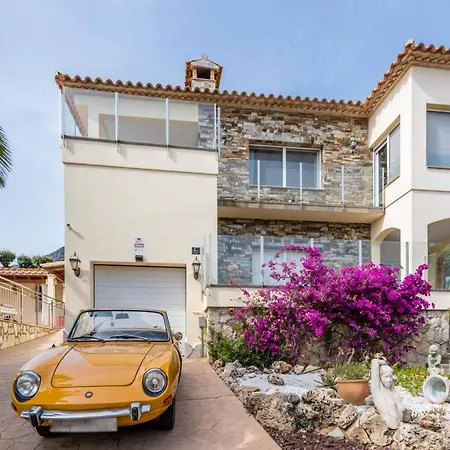 Villa Modern Near Beaches